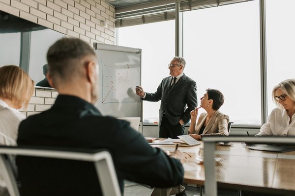 Come i big data trasformano la lotta alle frodi nel settore assicurativo: strategie innovative per un futuro sicuro